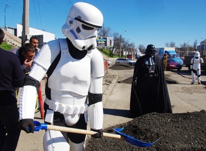 Чубакка задержан полицией Одессы во время агитации за Дарта Вейдера - 2