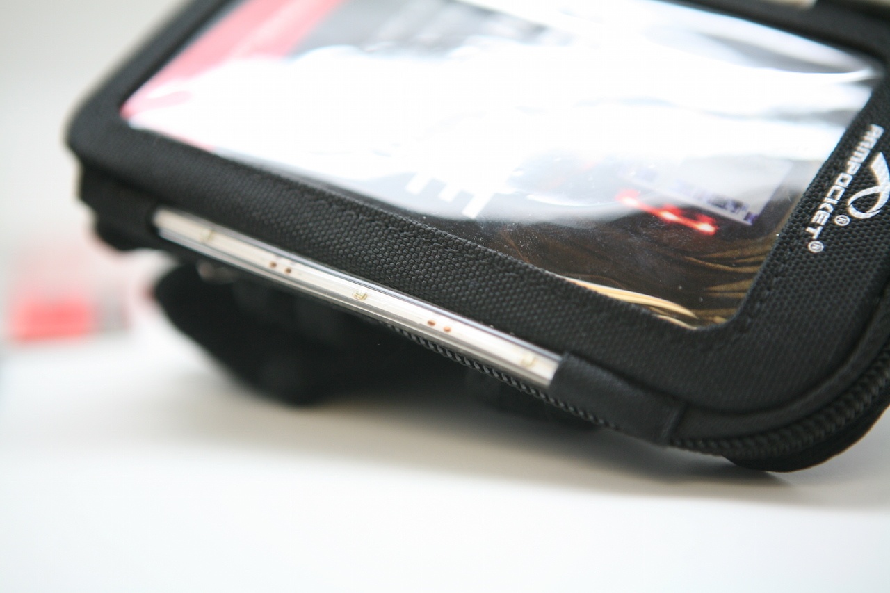 Сверкающий чехол для смартфонов: знакомимся с брендом Armpocket - 9 Сверкающий чехол для смартфонов: знакомимся с брендом Armpocket - 9