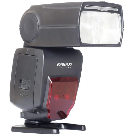 Вспышка Yongnuo YN660 совместима с камерами Canon и Nikon