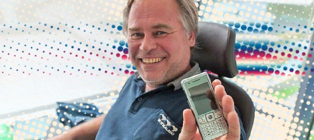 Kaspersky Lab: Большинство пользователей не доверяет онлайн-коммуникациям, но 30% обменивается приватной информацией - 1 Евгений Касперский, телефон