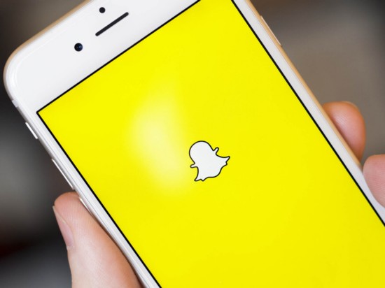 Пользователи Snapchat ежедневно просматривают не меньше 6 млрд роликов