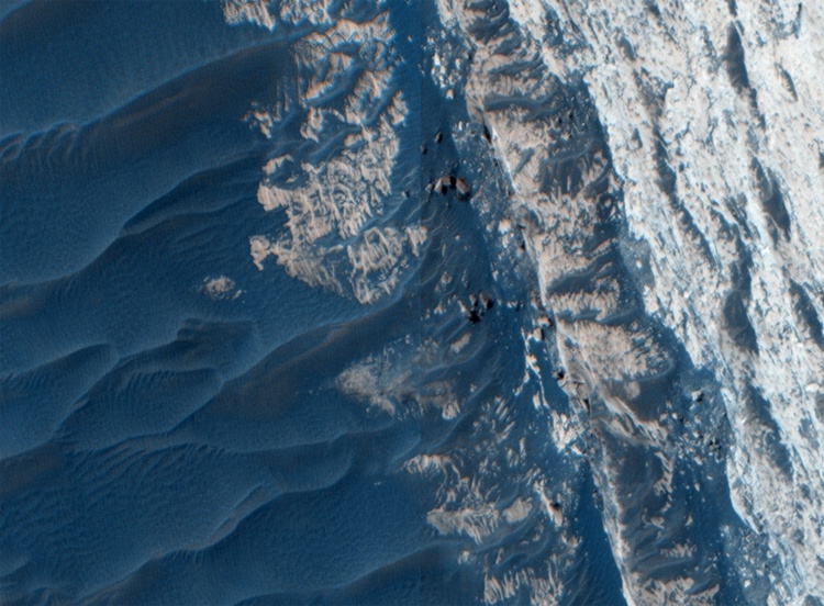 NASA выложило hi-res фотографии каньона Офир - 1