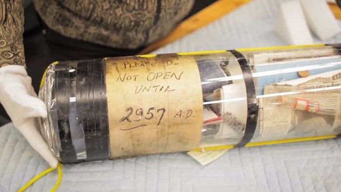 Не открывать до 2957 года: в MIT нашли капсулу времени - 1