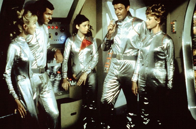 Сериал «Затерянные в космосе» получит продолжение - 2 Сериал «Затерянные в космосе» получит продолжение - 2