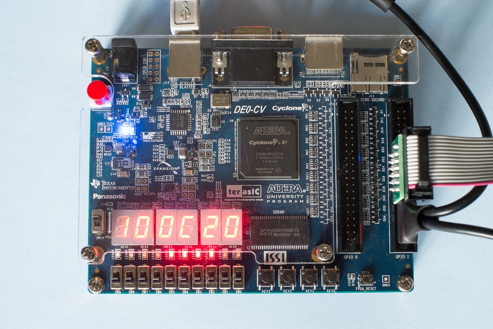 Фотографии, материалы и перипетии семинара MIPSfpga в МИФИ - 17 mipsfpga_setup_on_de0_cv_for_seminars_in_russia_20151018_115610