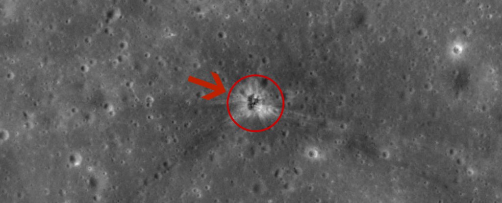 На Луне обнаружили место падения ракетного ускорителя Apollo 16 - 1