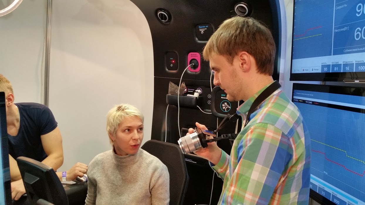 На Московском международном фестивале фитнеса 2015 представили аппарат для комплексного обследования ScanMe - 4