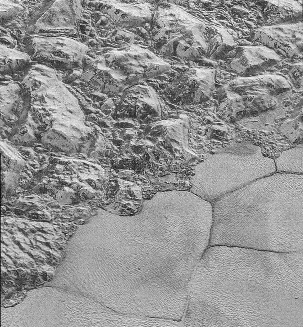New Horizons прислал самые детализированные фотографии поверхности Плутона - 2