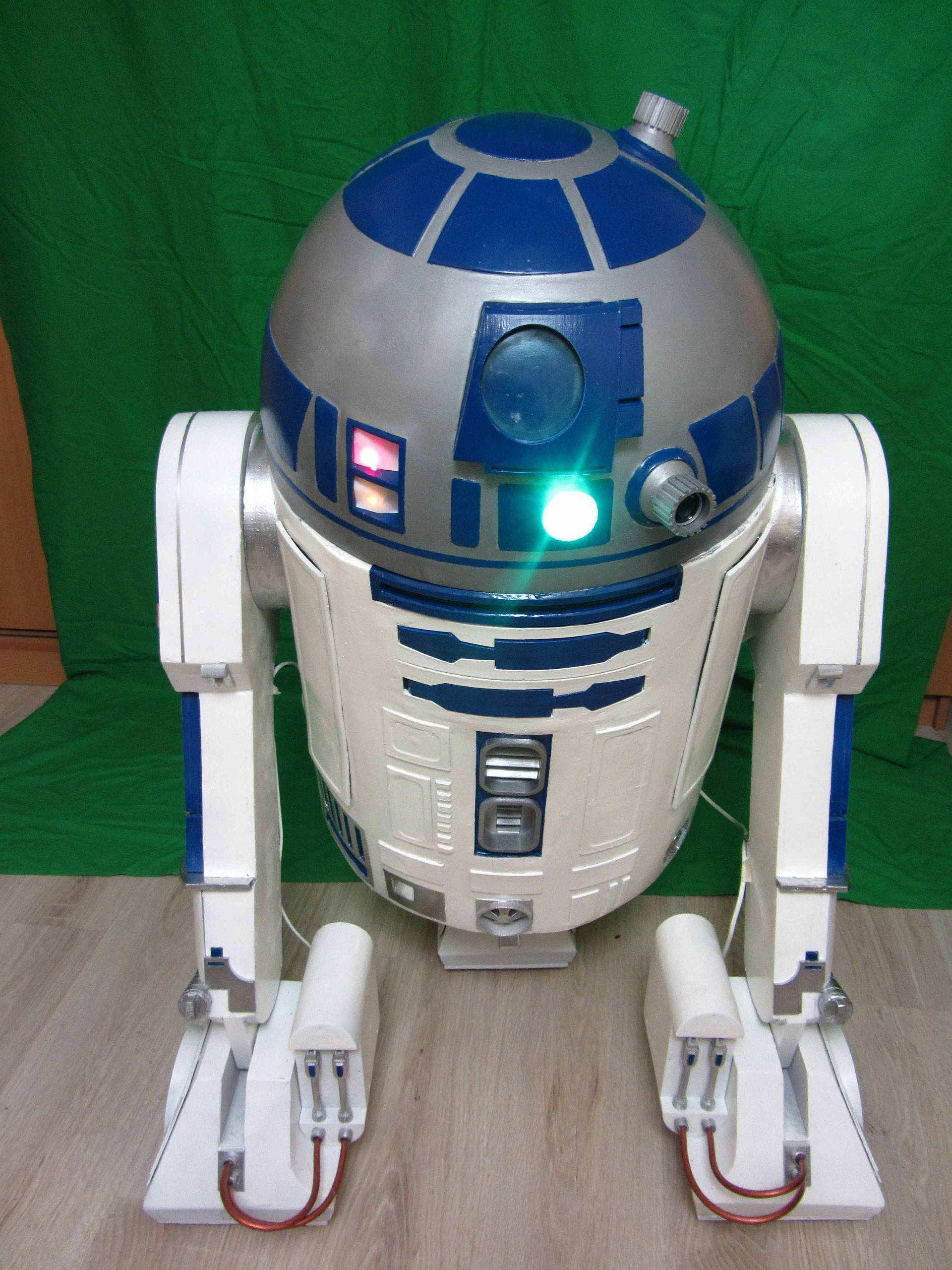 Сказ о том как мы R2D2 «пилили» к премьере новой серии StarWars - 10 image