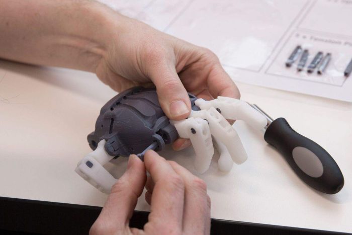 Создатели распечатанного на 3D принтере протеза руки вдохновились проектом 1845 года - 3