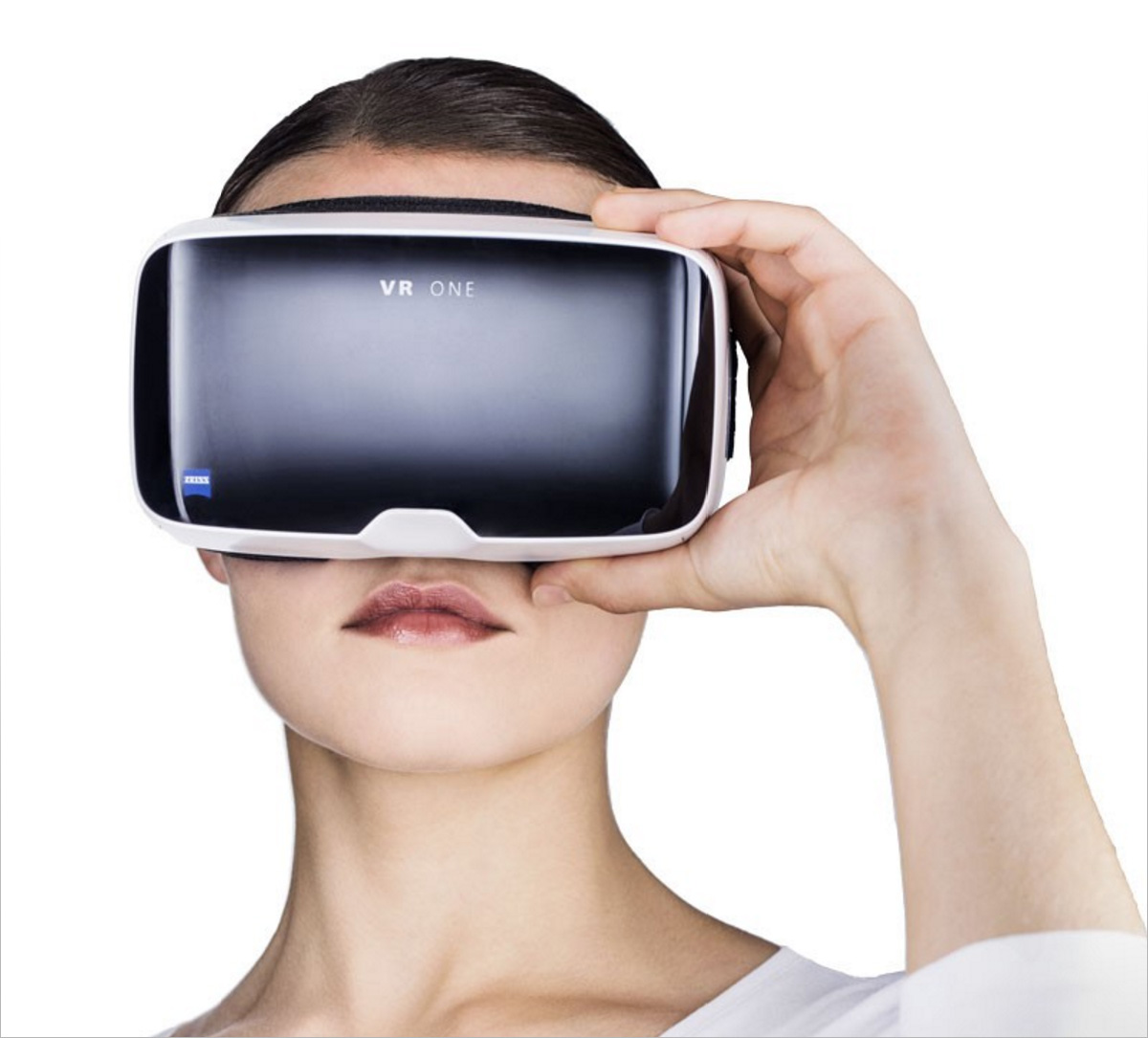 Включи виртуальная есть. VR очки. Иртуальная реальность. Очки реальности. Очки виртуальной реальности на человеке.