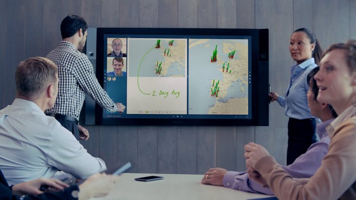 Моноблоки Microsoft Surface Hub доберутся до покупателйе позже, чем ожидалось, и обойдутся им дороже