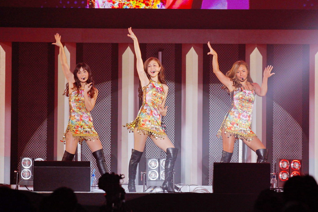 Японцы показали свой тюнинг образца 2016 Японцы показали свой тюнинг образца 2016