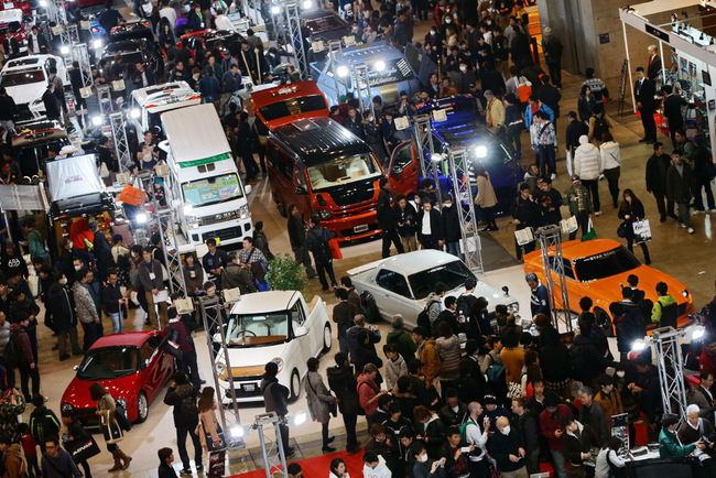 Японцы показали свой тюнинг образца 2016 Японцы показали свой тюнинг образца 2016