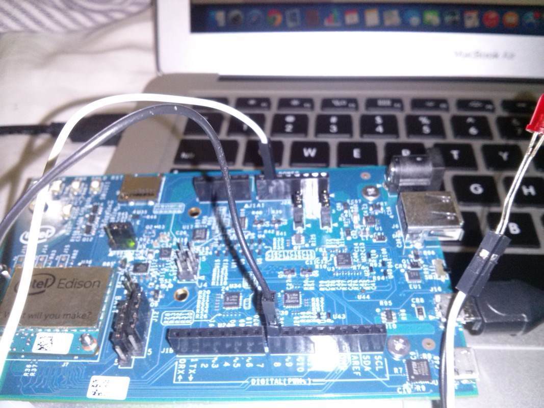 Управление жестами при помощи Intel Edison и Leap Motion - 8 Управление жестами при помощи Intel Edison и Leap Motion - 8