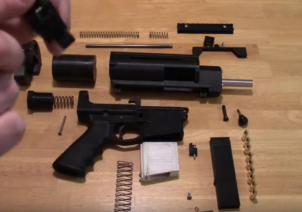 Полуавтоматический пистолет, почти целиком напечатанный на 3D-принтере - 2