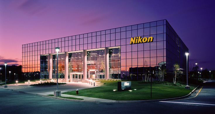 За три месяца Nikon удалось продать всего одну новую литографическую систему для полупроводникового производства