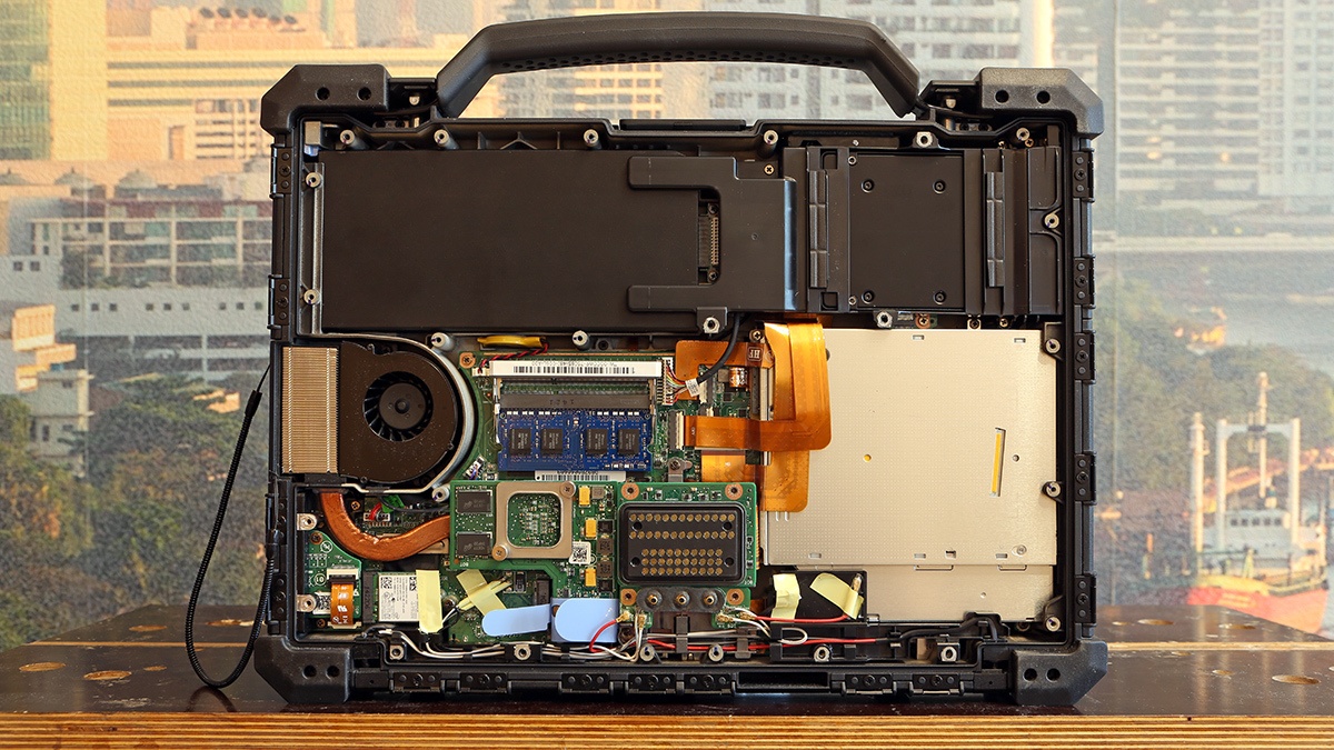 Ноутбук Dell Latitude 14 Rugged Extreme: очень крепкий парень - 28