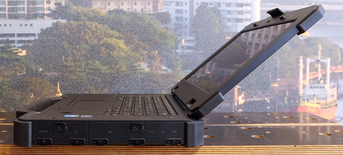 Ноутбук Dell Latitude 14 Rugged Extreme: очень крепкий парень - 5