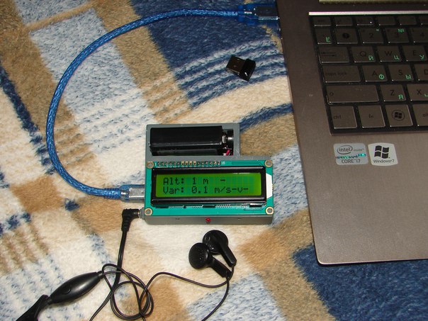 Самодельный электронный альтиметр-вариометр с подачей звуковых и световых предупреждающих сигналов - 1 image