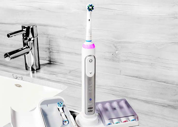 Умная зубная щётка Oral-B Genius умеет использовать камеру смартфона