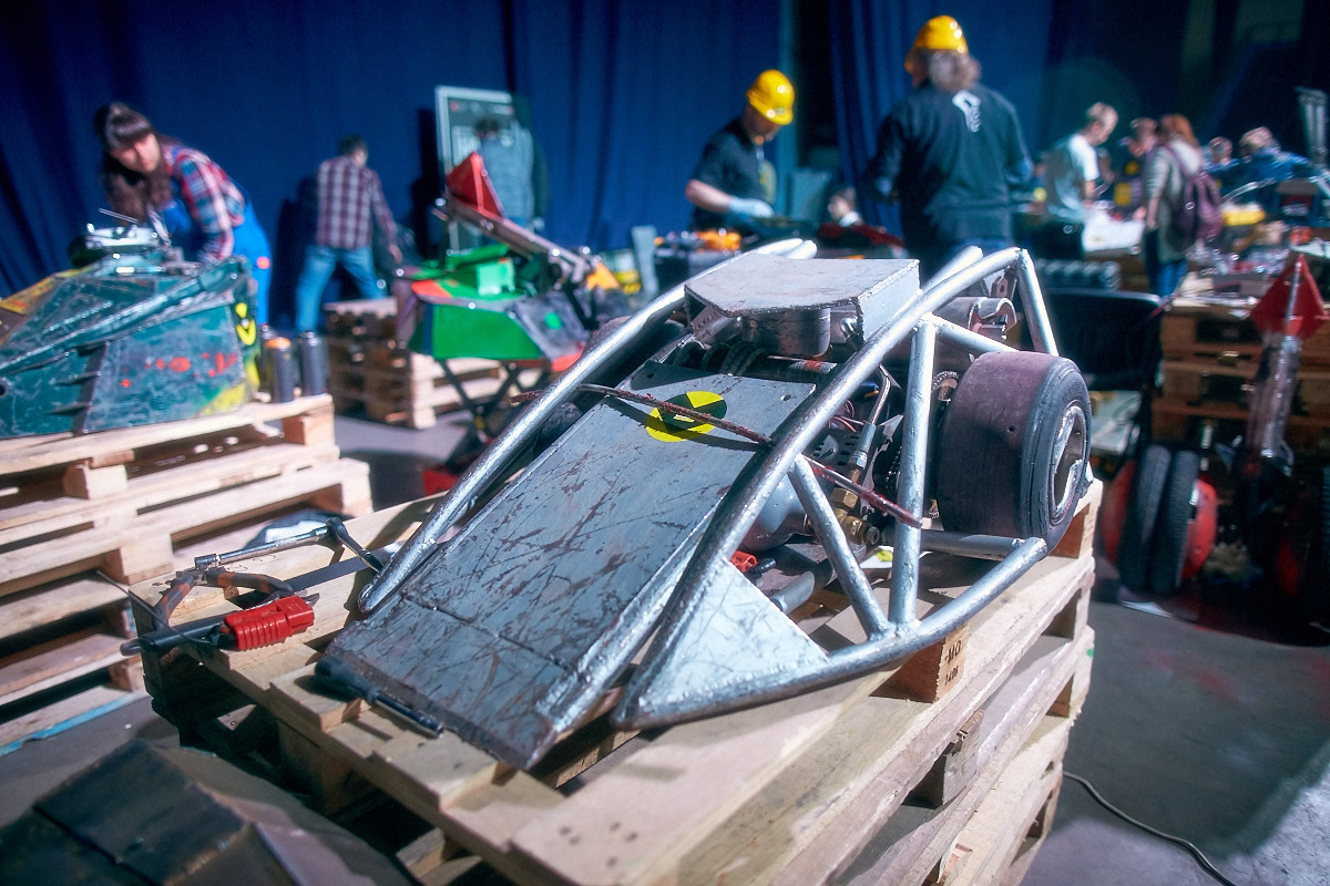 Фотоотчет с открытия боев роботов «Бронебот-2016» - 11 Фотоотчет с открытия боев роботов «Бронебот-2016» - 11