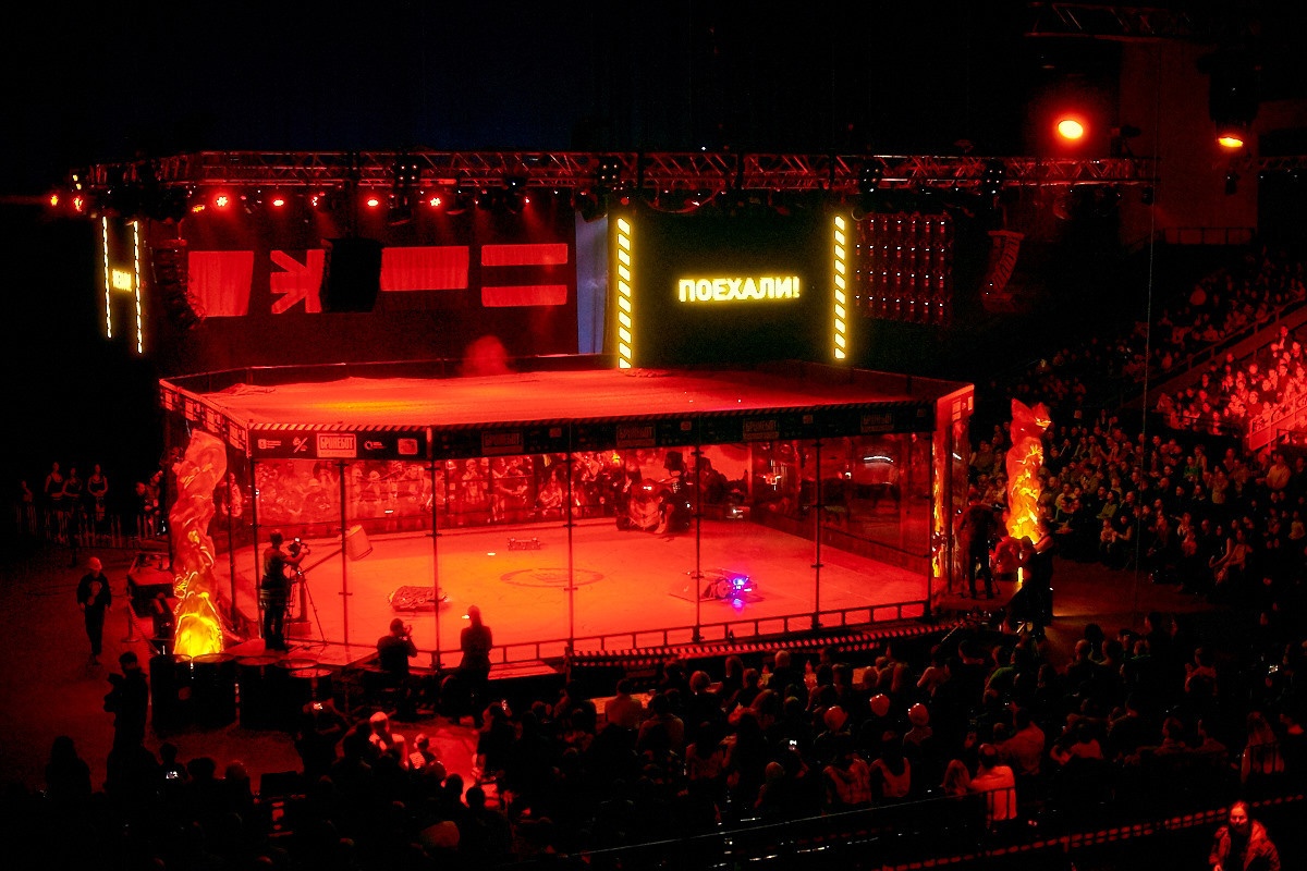 Фотоотчет с открытия боев роботов «Бронебот-2016» - 38 Фотоотчет с открытия боев роботов «Бронебот-2016» - 38