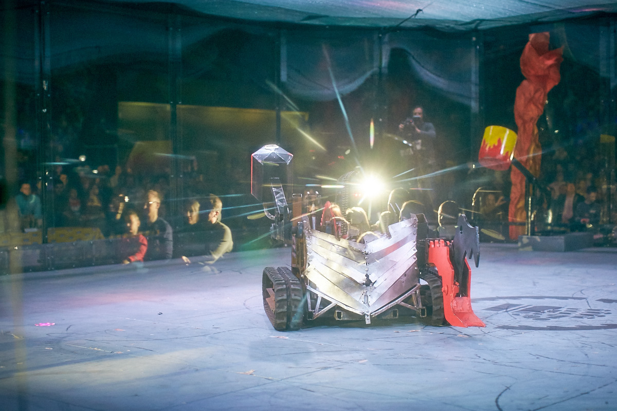 Фотоотчет с открытия боев роботов «Бронебот-2016» - 48 Фотоотчет с открытия боев роботов «Бронебот-2016» - 48