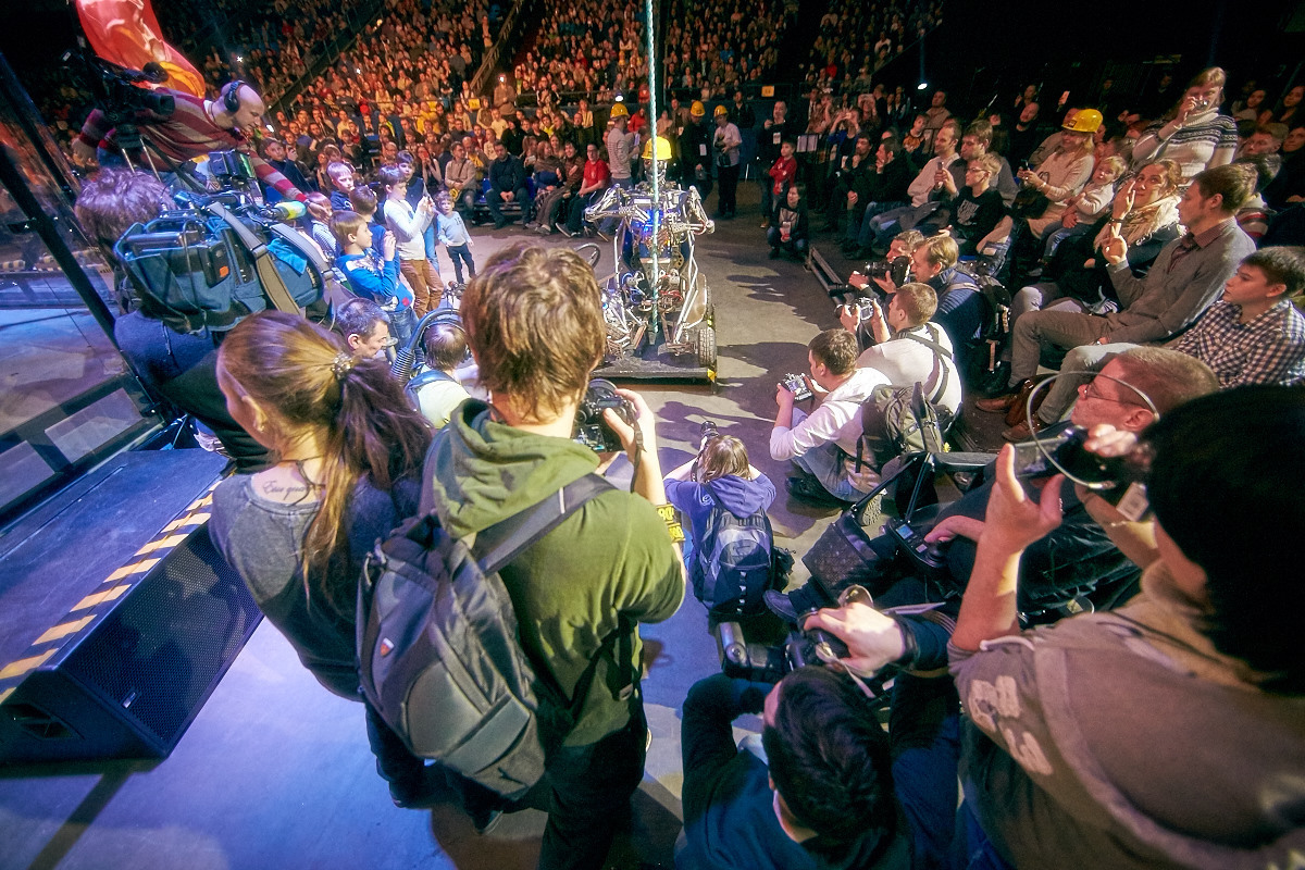 Фотоотчет с открытия боев роботов «Бронебот-2016» - 61 Фотоотчет с открытия боев роботов «Бронебот-2016» - 61