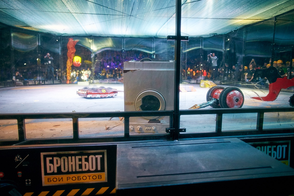 Фотоотчет с открытия боев роботов «Бронебот-2016» - 71 Фотоотчет с открытия боев роботов «Бронебот-2016» - 71