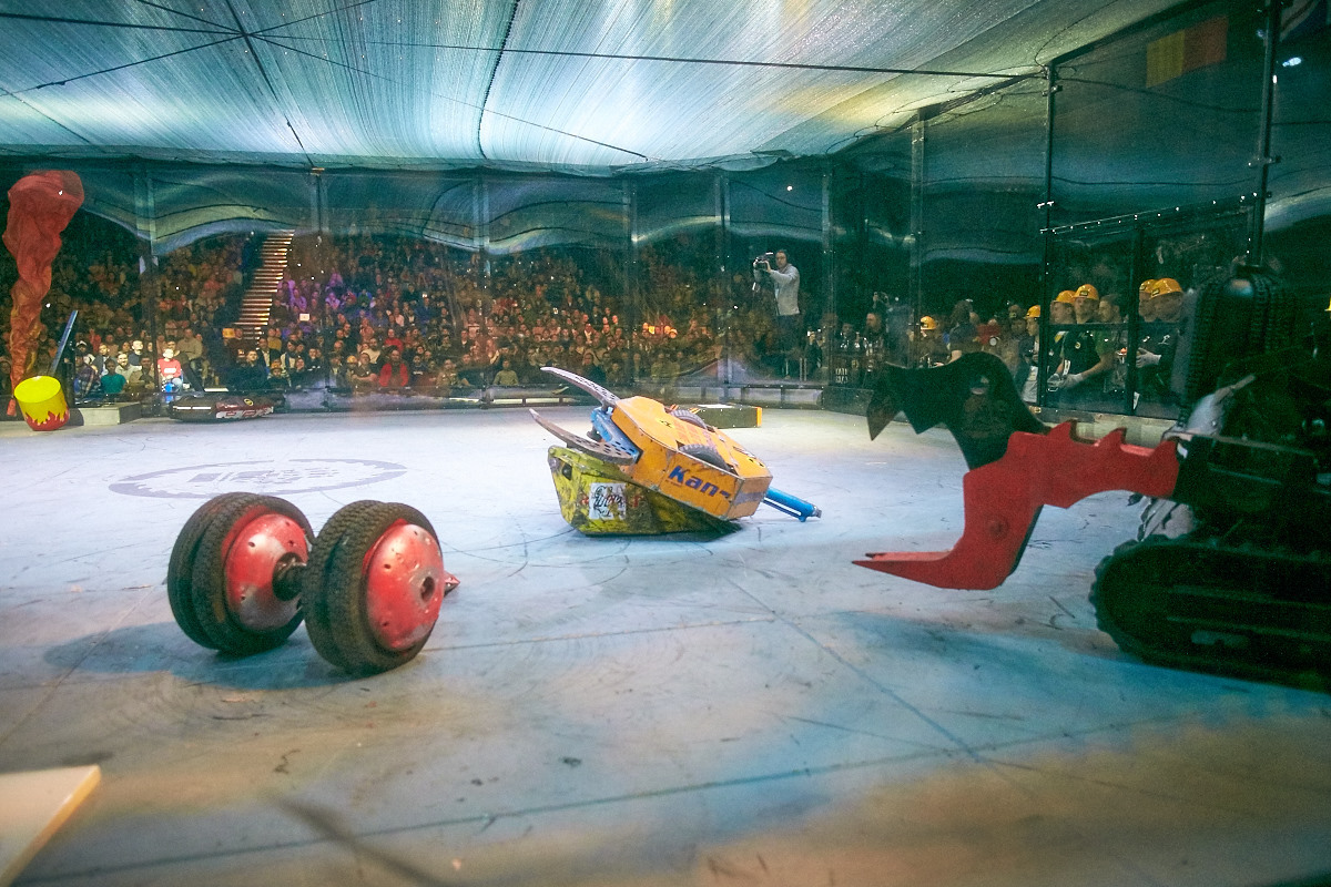 Фотоотчет с открытия боев роботов «Бронебот-2016» - 73 Фотоотчет с открытия боев роботов «Бронебот-2016» - 73