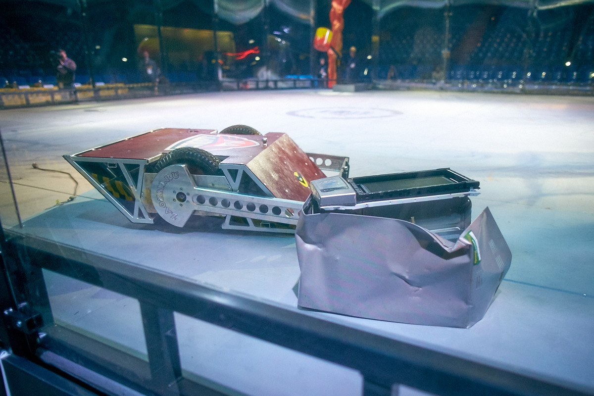 Фотоотчет с открытия боев роботов «Бронебот-2016» - 8 Фотоотчет с открытия боев роботов «Бронебот-2016» - 8