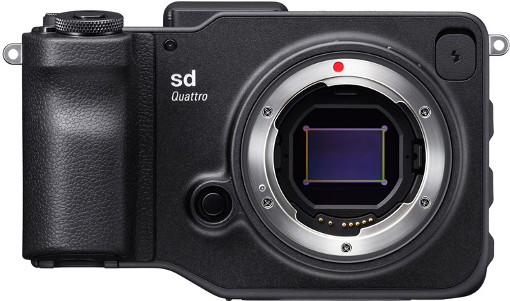 В камере Sigma sd Quattro установлен датчик формата APS-C, в камере Sigma sd Quattro H — формата APS-H