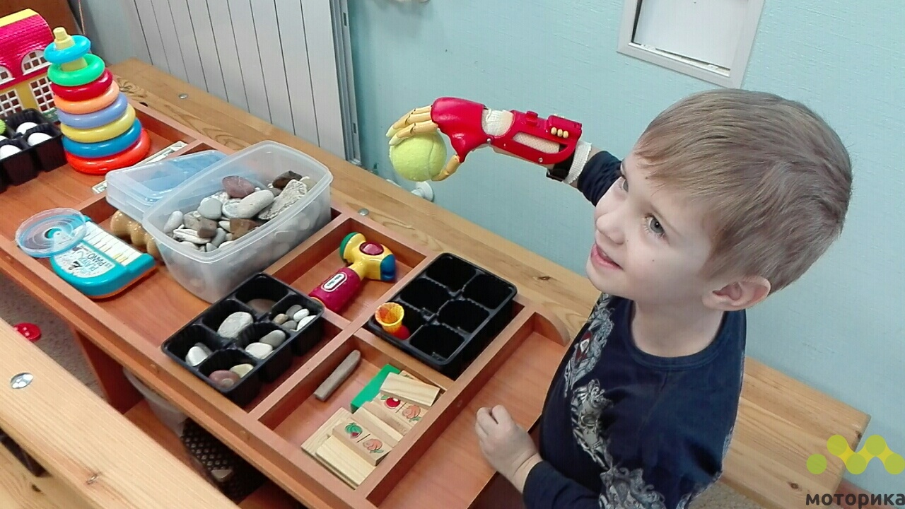 Протез на 4-летие мальчика Феди, стилизованный под любимого персонажа - 8 image