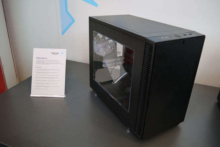 Fractal Design привезла на CeBIT корпуса Node 202 и Define Nano S