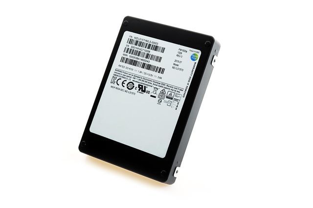 Samsung не перестает удивлять — 15 TБ SSD - 2