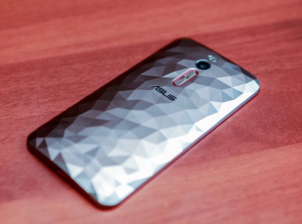 Обзор смартфона ASUS ZenFone 2 Deluxe Special Edition - 26