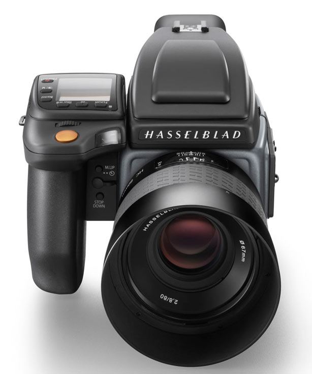 Выпуском камер среднего формата H6D компания Hasselblad отметила свое 75-летие