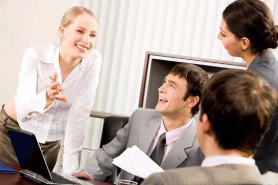 Возраст влияет на общительность человека Возраст влияет на общительность человека