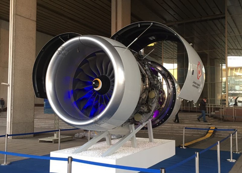 На выставке в Москве показали авиационный «двигатель будущего» ПД-14 и ракетный двигатель НК-33 - 1