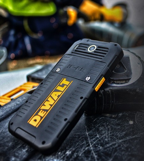 Защищённый смартфон Dewalt MD501 стоит $545