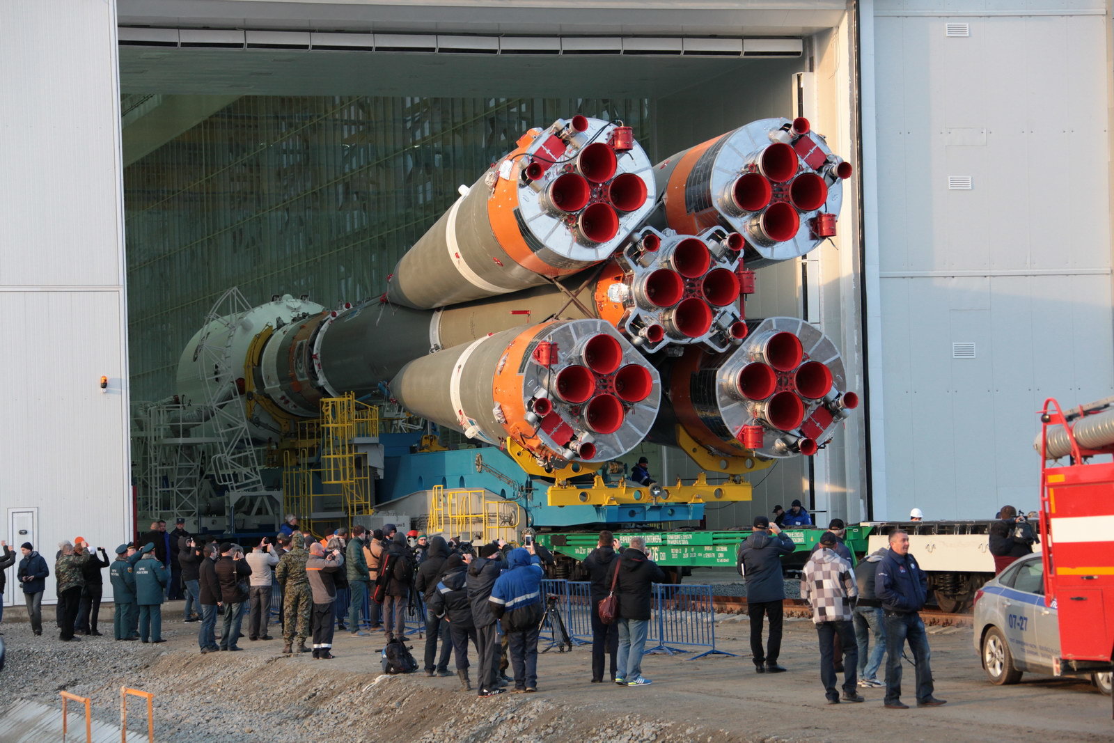 На космодроме Восточный установили ракету-носитель «Союз 2.1а» для первого запуска - 4