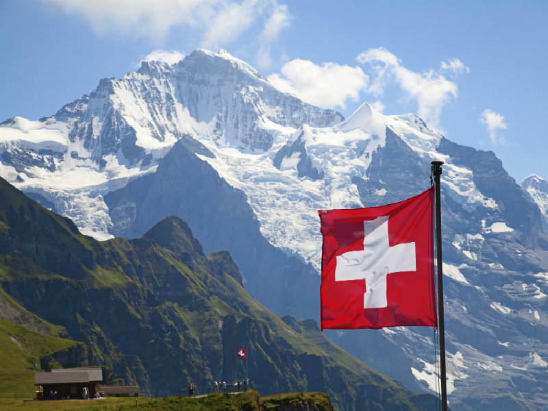 Швейцарский город разрешил оплачивать коммунальные платежи в биткоинах - 1