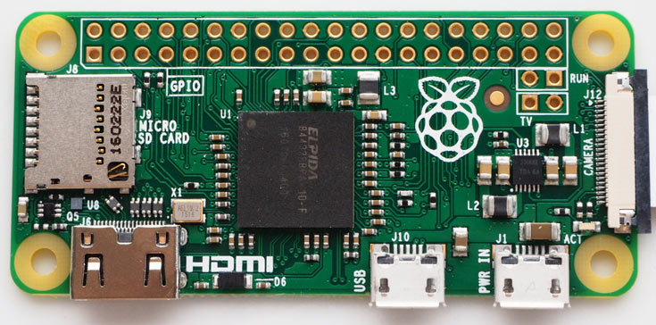 Разъем CSI на плате Raspberry Pi Zero на 3,5 мм уже аналогичного разъема на плате модели Raspberry Pi 3