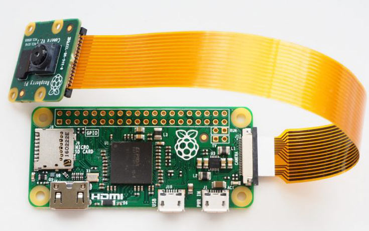 Разъем CSI на плате Raspberry Pi Zero на 3,5 мм уже аналогичного разъема на плате модели Raspberry Pi 3