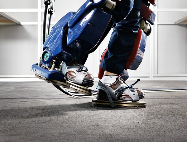 Экзоскелет Hyundai, построенный на платформе Lifecaring ExoSkeleton