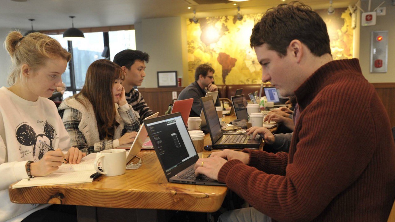 Программирование — это язык между людьми и машинами, которым должен владеть каждый - 1 Программирование — это язык между людьми и машинами, которым должен владеть каждый - 1