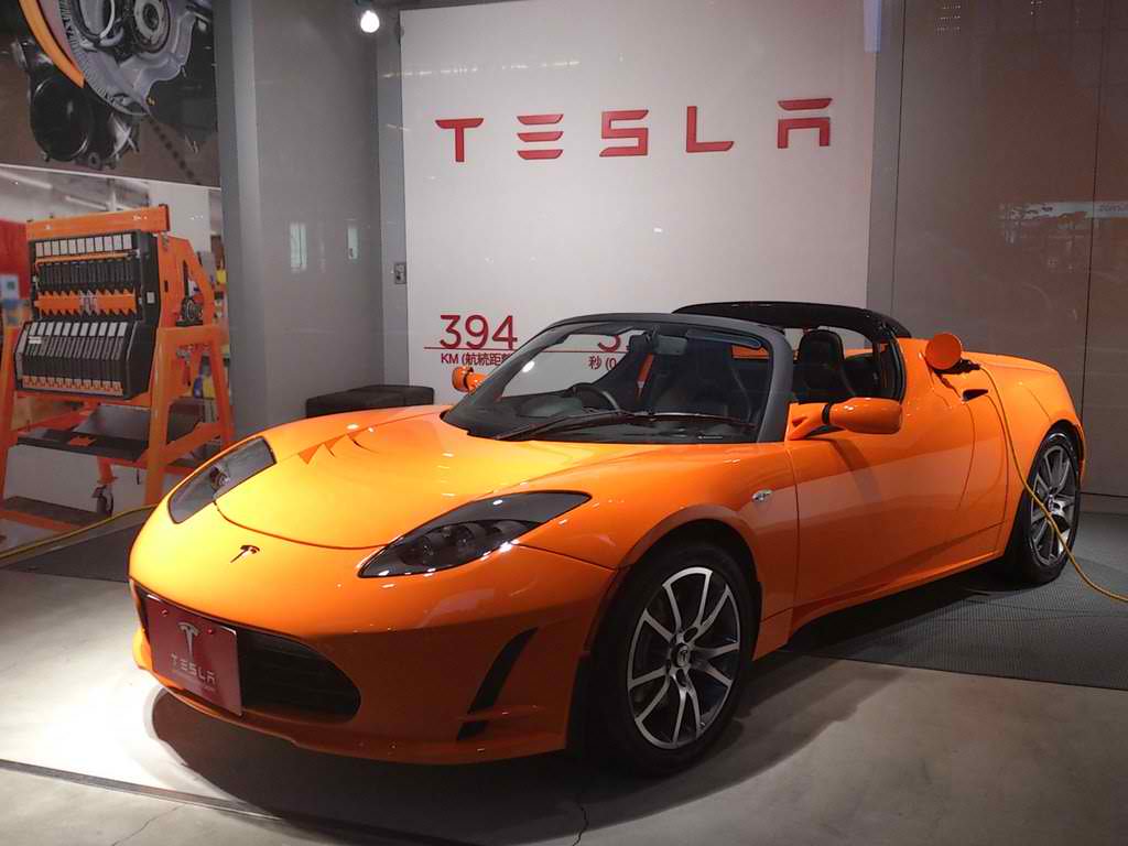 Tesla готовит новый Roadster - 2