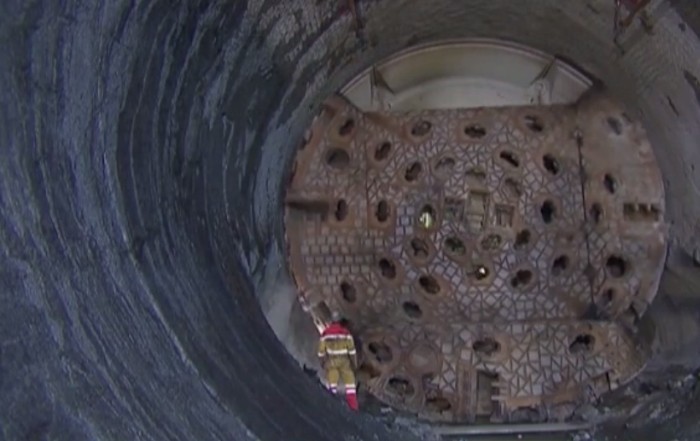 В Швейцарии открыт самый длинный в мире железнодорожный тоннель: 57 км - 9