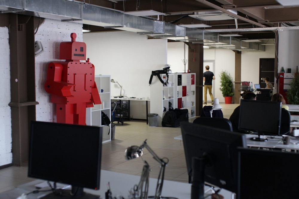 По-соседски: основатель Redmadrobot Максим Волошин — о становлении компании и перспективах развития - 2 По-соседски: основатель Redmadrobot Максим Волошин — о становлении компании и перспективах развития - 2